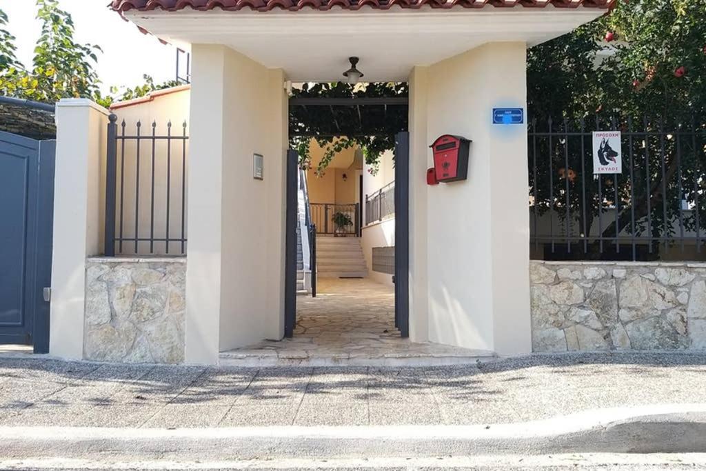 New, Modern, Bright And Independent Apartment 83 M2, With Garden, 5Min To The Beach And The City Center Kalamata Esterno foto